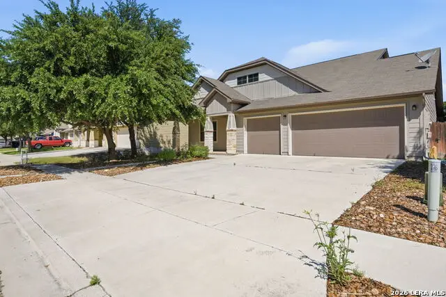 821 Wall St, New Braunfels, TX 78130 - #1