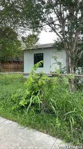 1434 E Chavaneaux, San Antonio, TX 78214 - #2