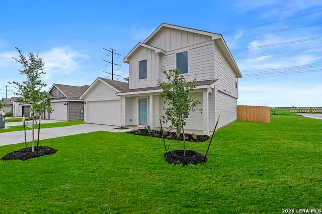 919 Prince Albert, Seguin, TX 78155 - #2