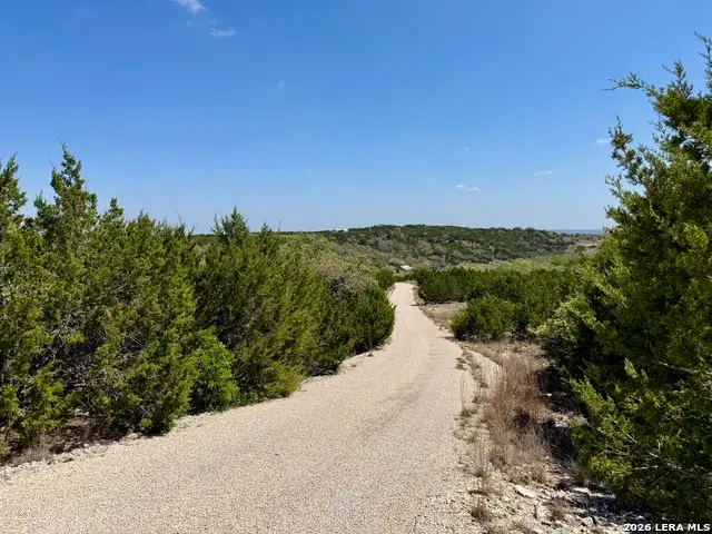 37 Busby Rd, Boerne, TX 78006 - #2