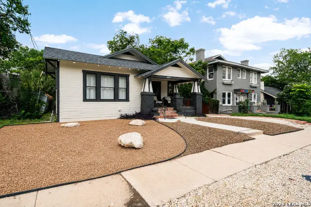 407 E Courtland Pl, San Antonio, TX 78212 - #1