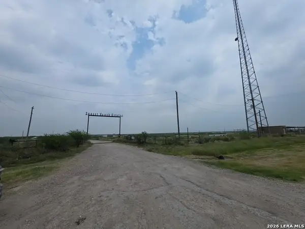 2142 Sunbeam Rdg, Eagle Pass, TX 78852