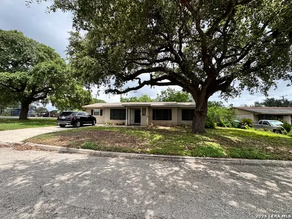 107 Sabyan Dr, San Antonio, TX 78218