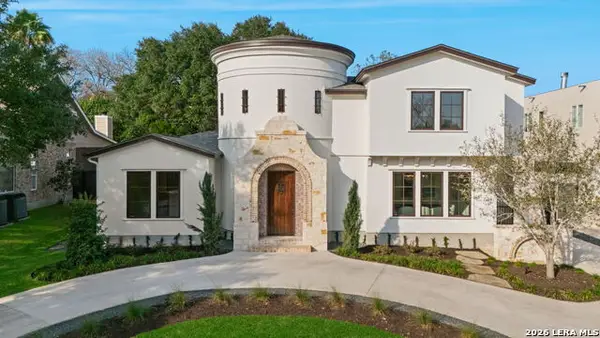 817 Garraty Rd, Terrell Hills, TX 78209