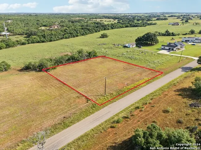593 County Road 405, Floresville, TX 78114 - #1