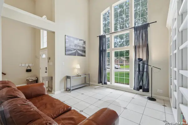 8839 Brae Crest, San Antonio, TX 78249