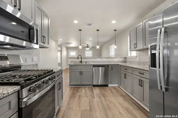 4715 Vaquero Crk, Von Ormy, TX 78073