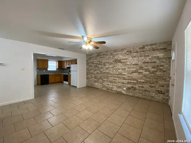 1207 & 1209 W Goodwin St, Pleasanton, TX 78064 - #1