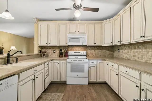 5631 Wood Climb St, San Antonio, TX 78233 - #3