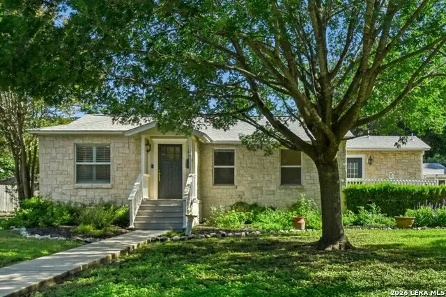 265 E Oakview Pl, Alamo Heights, TX 78209 - #2