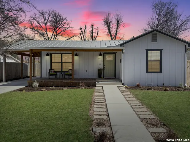 606 Harper St, Kerrville, TX 78028 - #1