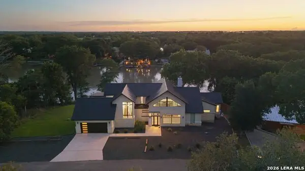 230 Turtle Ln, Seguin, TX 78155