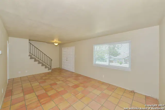 6607 Crown Rdg, San Antonio, TX 78239 - #2