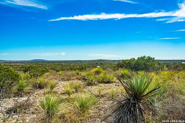 113 County Road 429b, Uvalde, TX 78801