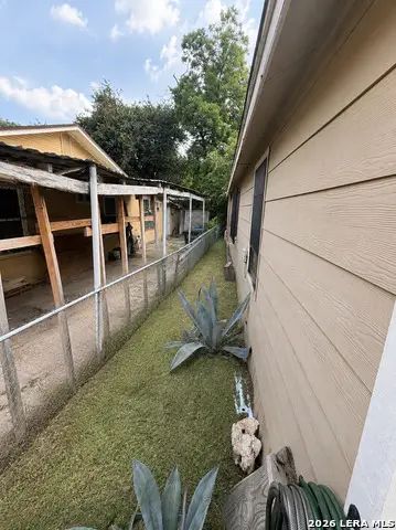 2613 Colima St, San Antonio, TX 78207 - #2