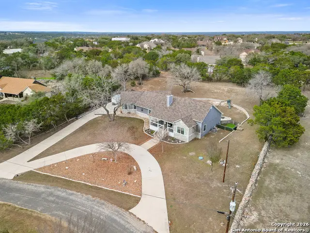 219 Victoria Dr, Kerrville, TX 78028 - #1