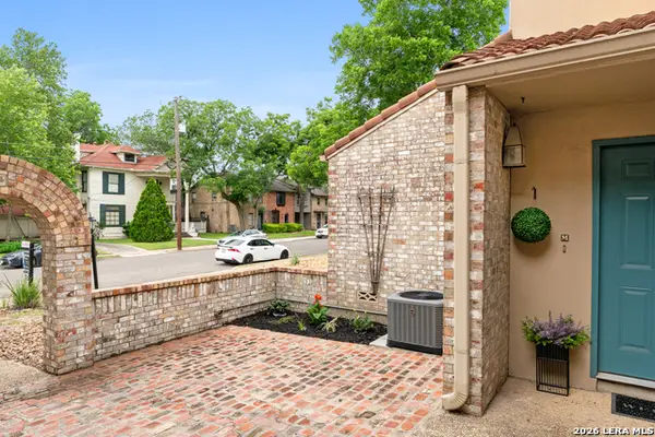 201 W Craig #APT M, San Antonio, TX 78212