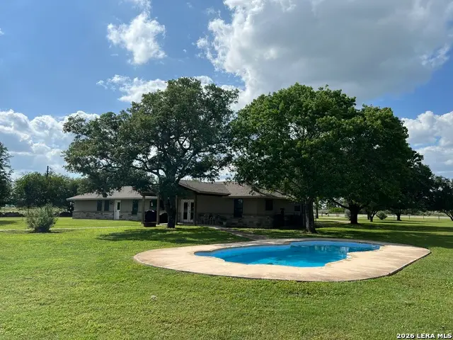 1797 W Us Highway 90 East, Hondo, TX 78861 - #1
