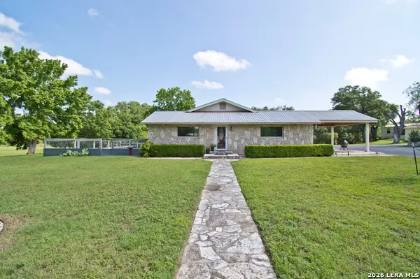 702 E Schubert, Fredericksburg, TX 78624