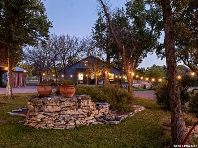 483 E Grand Oaks Dr, Harper, TX 78631 - #1
