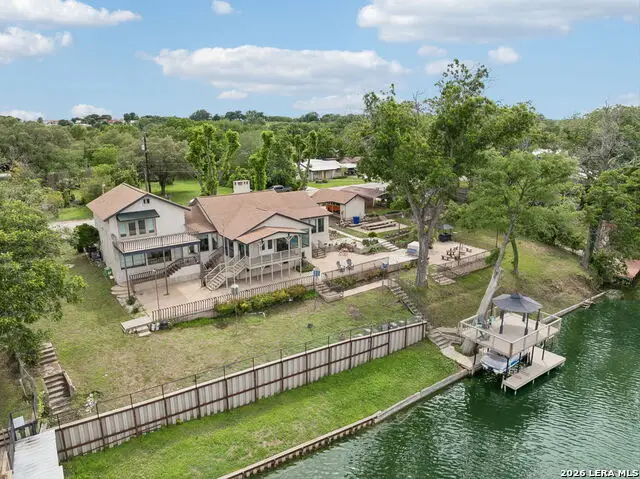 939 Reiley Rd, Seguin, TX 78155 - #2