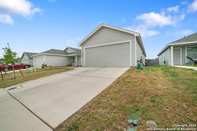5875 Coahulia Rdg, Seguin, TX 78155 - #2