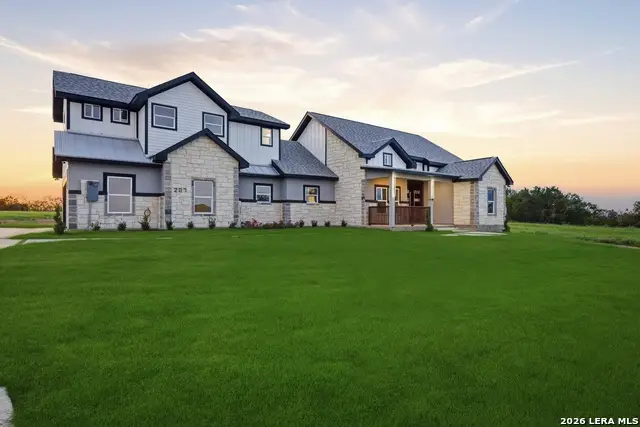207 Hidden Ranch, Floresville, TX 78114 - #1