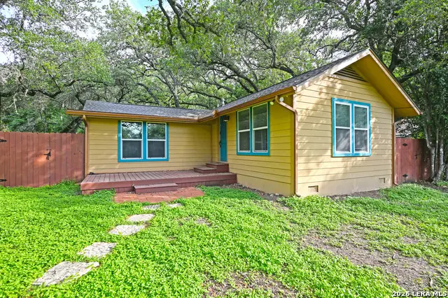 303 S Manton Ln, Castle Hills, TX 78213 - #3