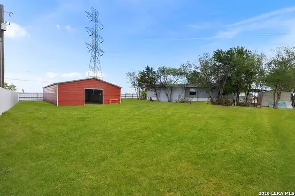 2490 Schwab, Seguin, TX 78155