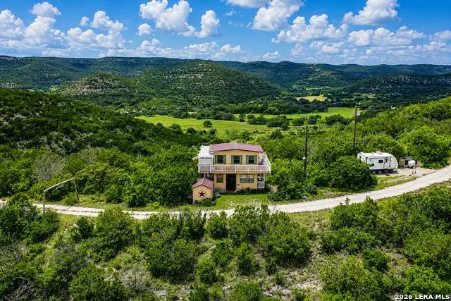 982 Skyview Ln, Camp Wood, TX 78833 - #2