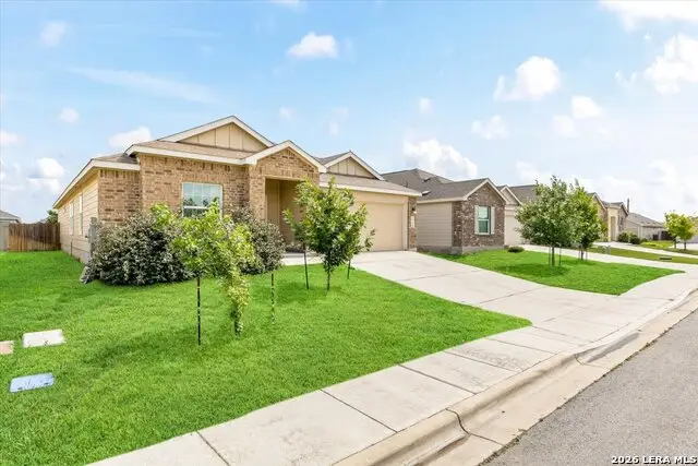 2708 Coral Vly, Seguin, TX 78155 - #2