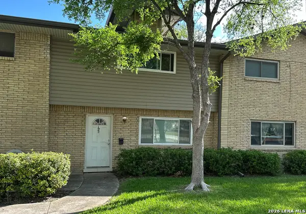 121 W Silver Sands Dr #121, San Antonio, TX 78216