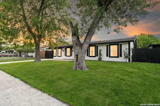 5871 Castle Lk, San Antonio, TX 78218 - #2