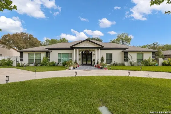 109 Chattington Ct, Castle Hills, TX 78213