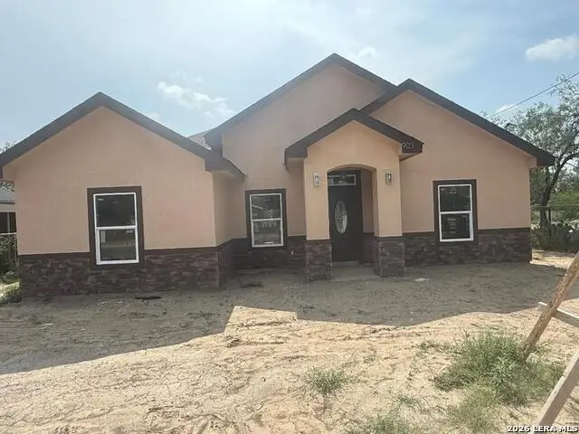903 Kifuri Street, Eagle Pass, TX 78852 - #1