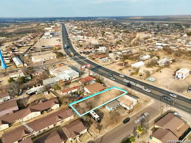 2917 Del Rio Blvd, Eagle Pass, TX 78852 - #1