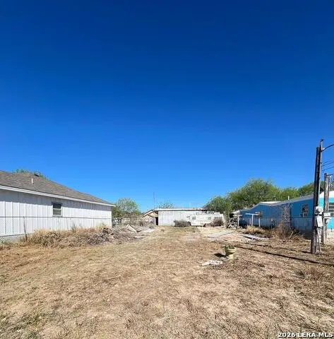 2846 Kiosko Ave, Eagle Pass, TX 78852 - #3