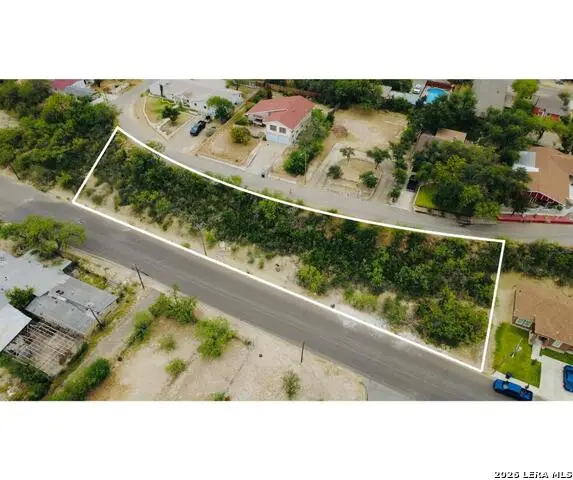 2024 Quarry St, Eagle Pass, TX 78852 - #1