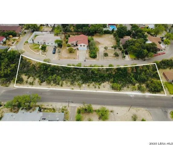 2024 Quarry St, Eagle Pass, TX 78852 - #2