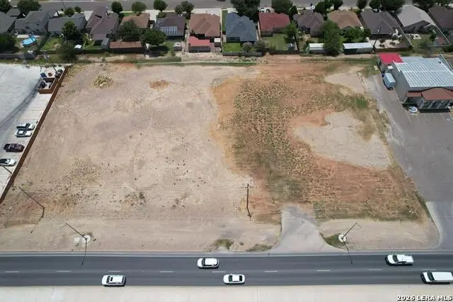 2723 N. Veterans Blvd., Eagle Pass, TX 78852 - #2