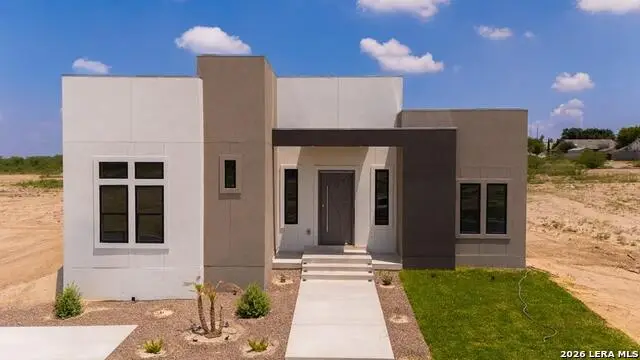 825 Ceniza Dr., Eagle Pass, TX 78852 - #1