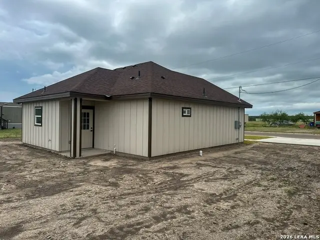 3918 Rancho Clayton Drive, Eagle Pass, TX 78852 - #3