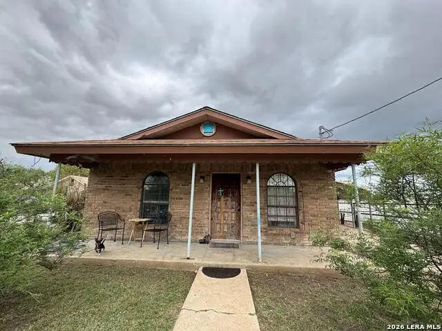 106 Los Sauces St, Eagle Pass, TX 78852 - #1