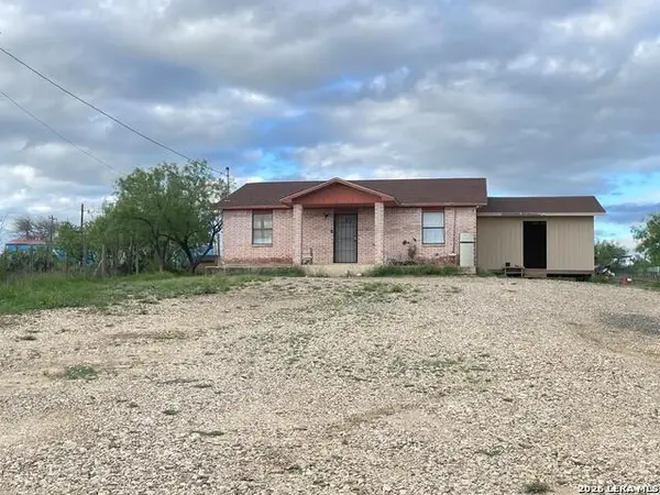 822 Ranchitos Road, Eagle Pass, TX 78852