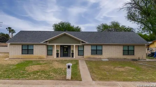 924 Vista Hermosa Drive, Eagle Pass, TX 78852 - #1