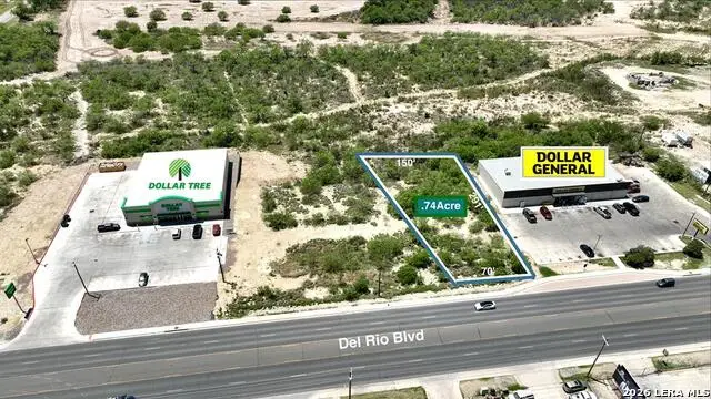 3237 Del Rio Blvd, Eagle Pass, TX 78852 - #1
