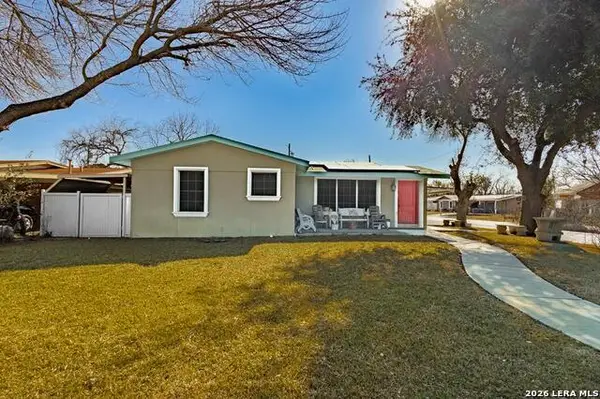 1206 Kennor Dr, Eagle Pass, TX 78852