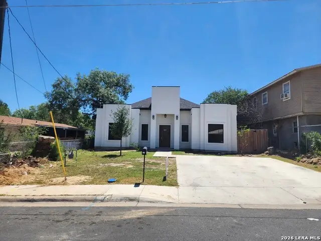 736 Trinity St., Eagle Pass, TX 78852 - #3