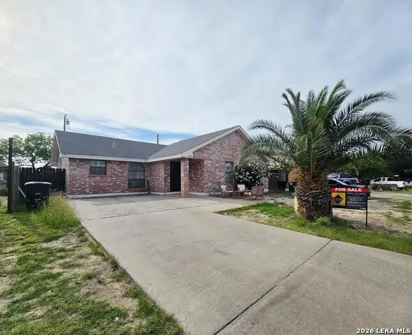 1045 Lazar, Eagle Pass, TX 78852 - #1