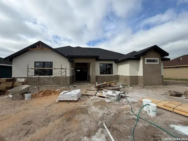 221 Violeta Dr, Eagle Pass, TX 78852 - #1